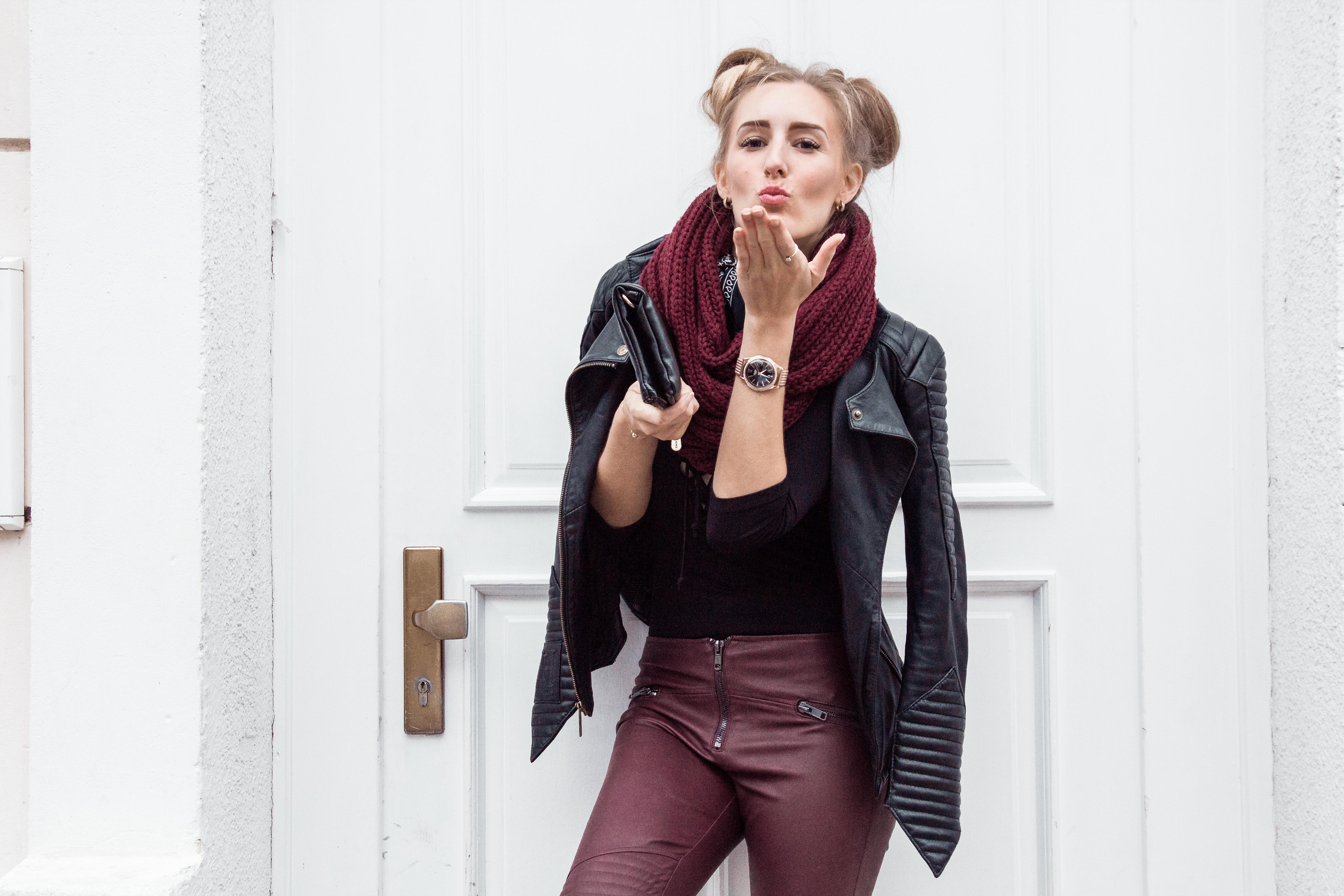 Top 10 Fashionblogger Modeblogger Leslie Huhn - Leder Outfit of the Week